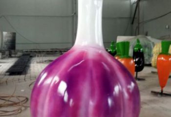 大蒜雕塑廠家，園林蔬菜小品雕塑，玻璃鋼仿真大蒜雕塑