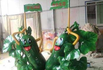 苦瓜雕塑廠家，卡通果蔬小品，卡通玻璃鋼苦瓜雕塑擺件