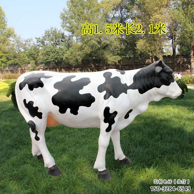 奶牛雕塑廠家，仿真動物擺件，園林玻璃鋼奶牛雕塑小品