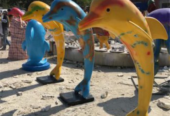 海豚雕塑廠家，彩繪動物擺件，玻璃鋼海洋生物雕塑小品