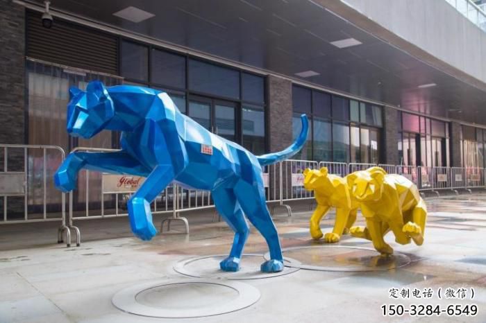 豹子雕塑廠家，商業(yè)街動物小品，幾何豹子雕塑制作