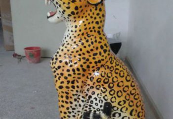 獵豹雕塑廠家，仿真獵豹雕塑價(jià)格，動物景觀小品