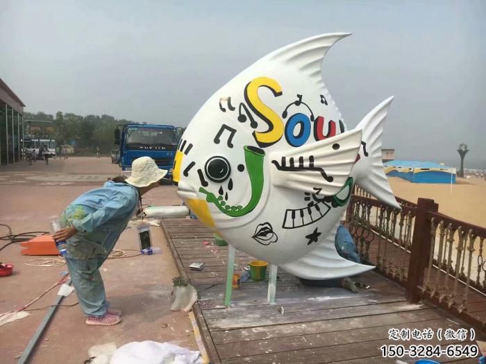 售樓處金魚(yú)雕塑 商業(yè)街仿真雕塑 海洋生物擺件 售樓處金魚(yú)雕塑 商業(yè)街仿真雕塑 海洋生物擺件