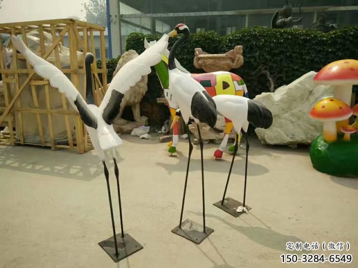 彩繪仙鶴雕塑 仿真動(dòng)物雕塑 步行街?jǐn)[件 彩繪仙鶴雕塑 仿真動(dòng)物雕塑 步行街?jǐn)[件