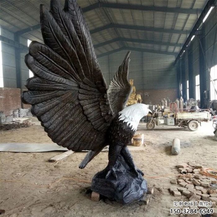 仿真老鷹雕塑 店門口園林雕塑 動(dòng)物小品 仿真老鷹雕塑 店門口園林雕塑 動(dòng)物小品