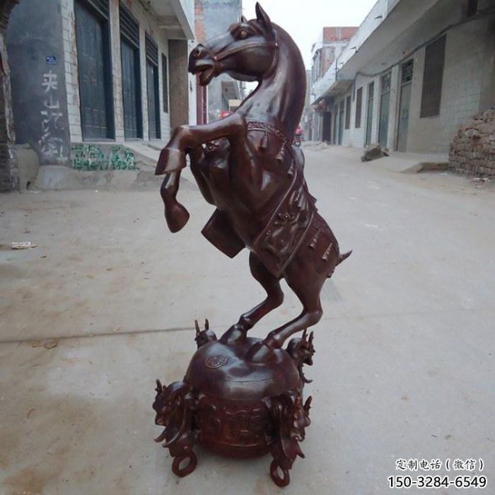 商場(chǎng)奔馬雕塑 仿真雕塑 店門(mén)口小品 商場(chǎng)奔馬雕塑 仿真雕塑 店門(mén)口小品