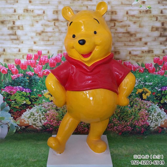 動(dòng)漫布朗熊雕塑，戶(hù)外玻璃鋼雕塑，彩繪工藝