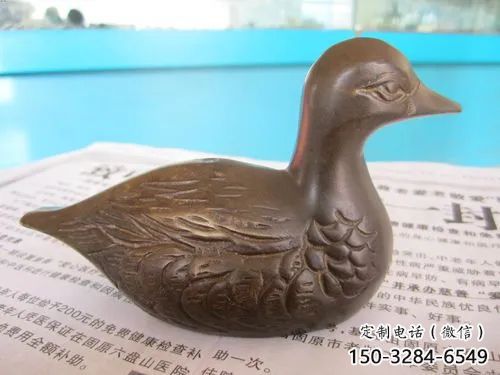 鴨子雕塑廠家，仿真動(dòng)物， 廣場(chǎng)動(dòng)物擺件
