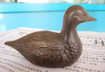 鴨子雕塑廠家，仿真動(dòng)物， 廣場(chǎng)動(dòng)物擺件