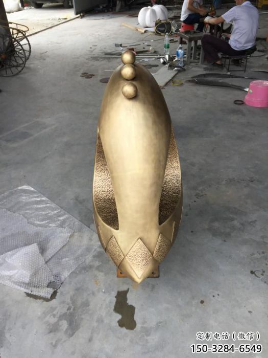 小區(qū)鳥類雕塑廠家，仿真主題，彩繪工藝