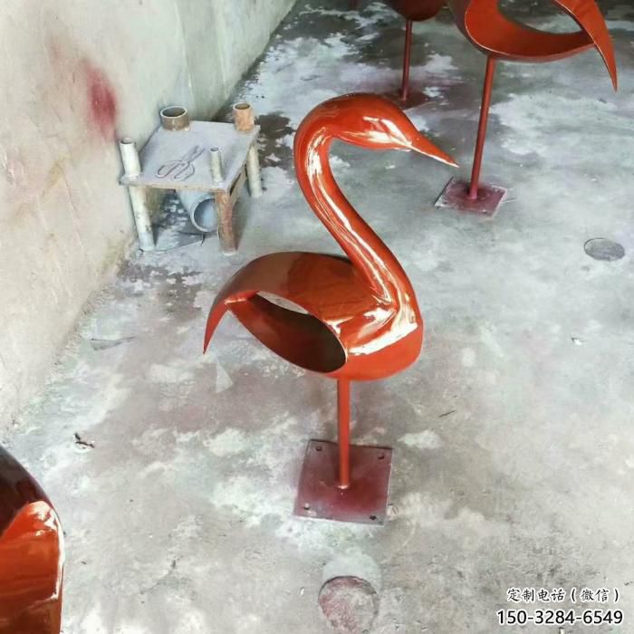 提供園林鳥類雕塑，景觀題材，鍍銅工藝效果