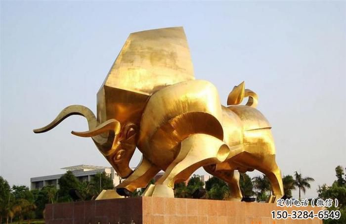 街道小牛雕塑廠家，景觀擺件，鍍金工藝