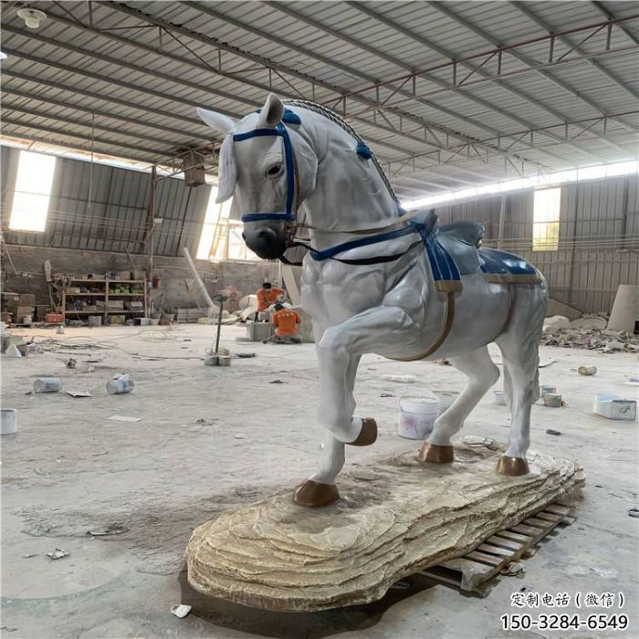 操場戰(zhàn)馬雕塑廠家，公園題材，動物主題