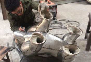 酒店猩猩雕塑廠家，水景系列，鍛造工藝