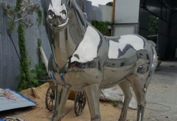 景區(qū)戰(zhàn)馬雕塑制作，動物主題，景觀鏡面工藝效果