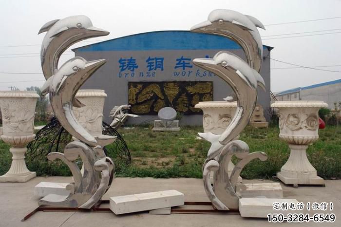 廣場(chǎng)魚(yú)形雕塑廠家，卡通水景雕塑，抽象效果