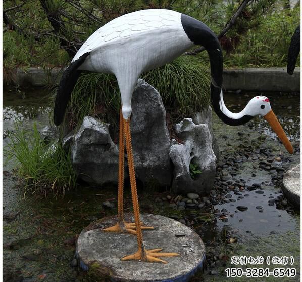 小區(qū)白鷺雕塑，戶(hù)外鳥(niǎo)類(lèi)擺件雕塑，抽象效果