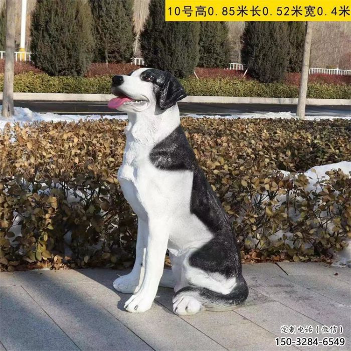 街道哈巴狗雕塑廠家，戶外玻璃鋼動物雕塑，公園擺件效果