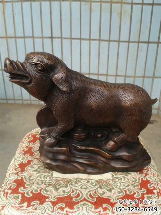 庭院野豬雕塑，軟裝動(dòng)物雕塑，仿真形式