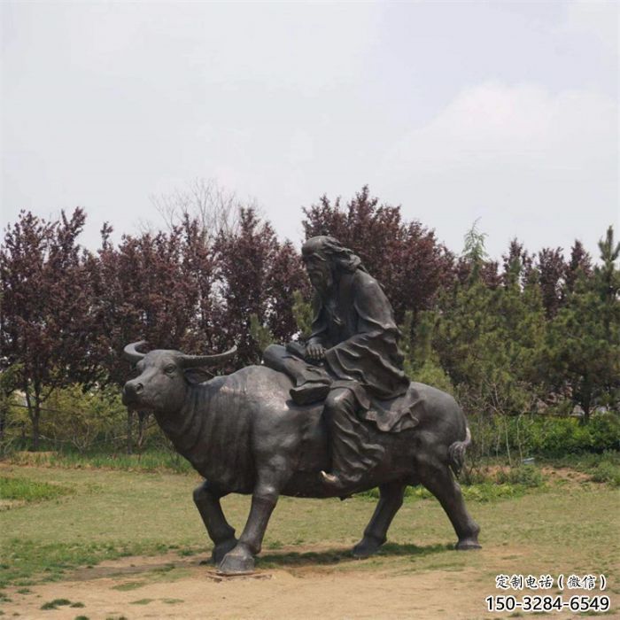 步行街老牛雕塑，玻璃鋼農(nóng)耕雕塑，烤漆方式