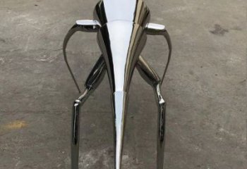 房地產(chǎn)蝗蟲(chóng)雕塑，仿古昆蟲(chóng)雕塑，鏡面工藝制造