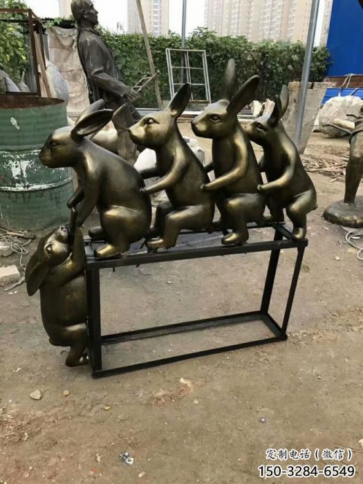 廣場(chǎng)老鼠雕塑，卡通動(dòng)物雕塑，抽象效果