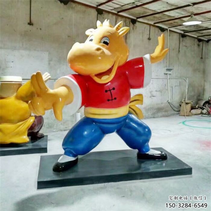幼兒園龍貓雕塑，動(dòng)漫文化雕塑，彩繪工藝制作