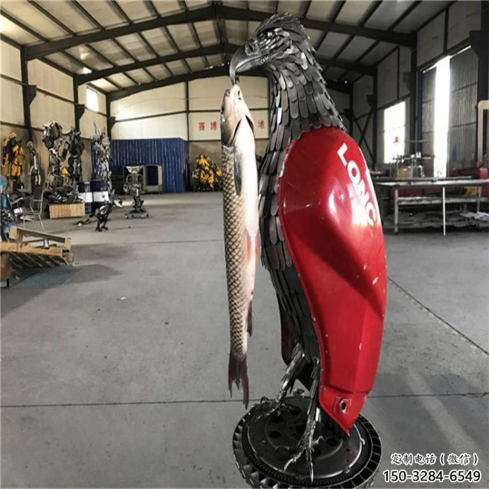 鐵藝機(jī)甲鳥釣魚雕塑 鐵藝機(jī)甲鳥釣魚雕塑