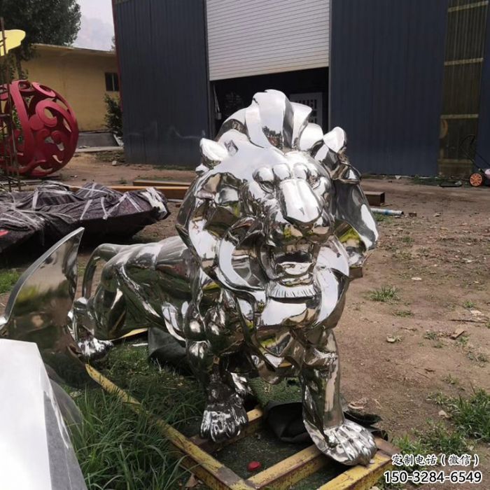 景觀獅子雕塑優(yōu)選，陸地擺件，不銹鋼獅子雕塑供應(yīng)