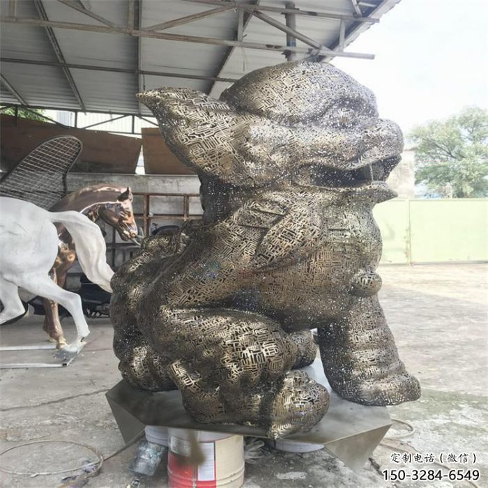 廣場獅子雕塑訂做，鏤空雕塑，不銹鋼透雕獅子雕塑