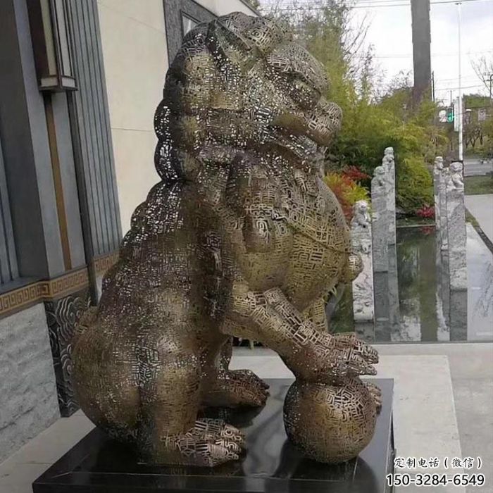 獅子鏤空雕塑優(yōu)選，城市裝飾，景觀不銹鋼獅子雕塑供給
