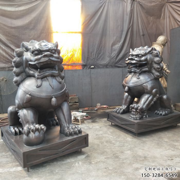 鑄銅獅子雕塑展品，景觀概念，黃銅蹲獅雕塑優(yōu)選