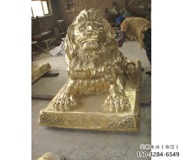 黃銅獅子雕塑定價，景觀概念，鑄銅趴獅雕塑預(yù)定