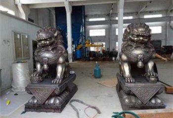 景觀獅子雕塑標(biāo)準(zhǔn)，鑄銅制作，景觀蹲獅雕塑優(yōu)價(jià)