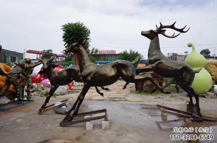南岸戶外小鹿批發(fā)，動(dòng)物雕塑，梅花鹿銅雕塑供求