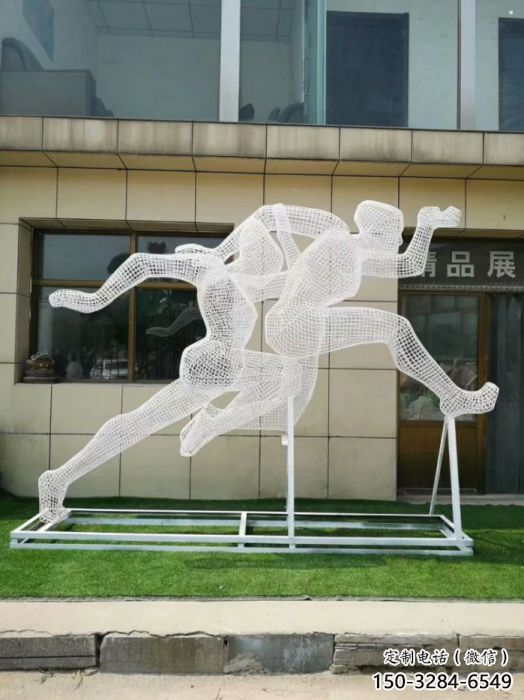 南岸鏤空跨欄雕塑制造商，透雕雕塑，鐵藝體育人物雕塑供給